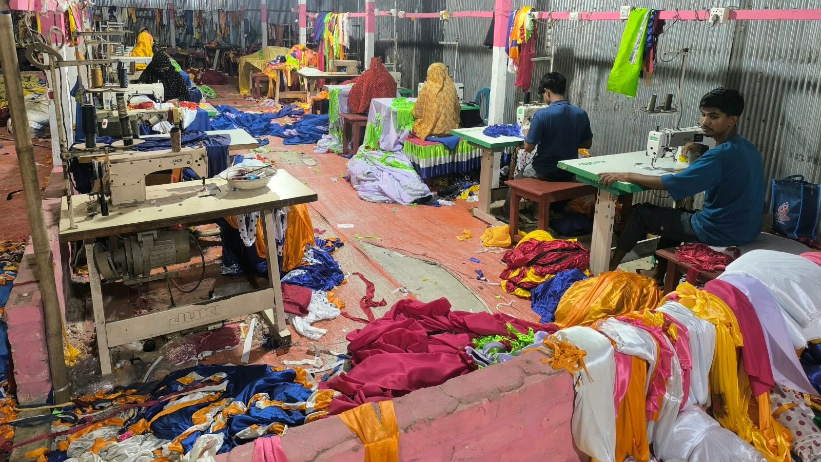 ১০ হাজার টাকায় গড়ে উঠল প্রতিষ্ঠান